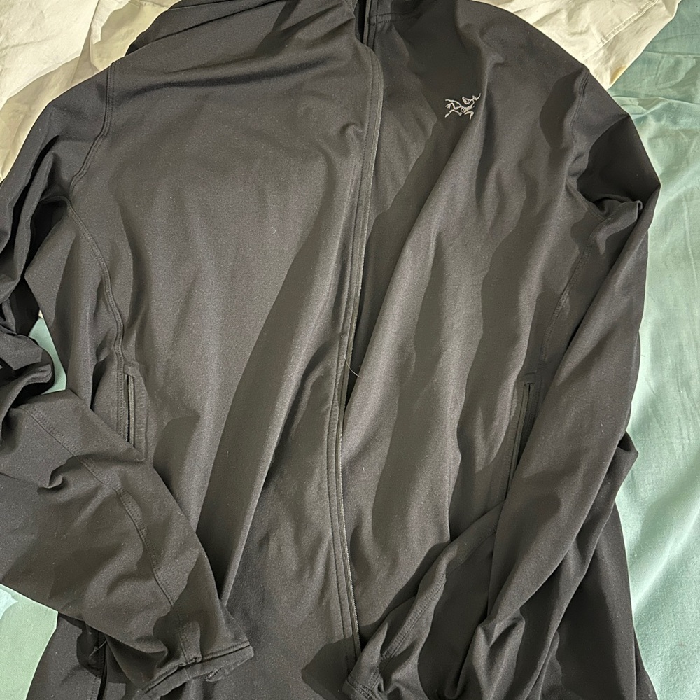 Arc'teryx kyanite lightweight hoody in XL